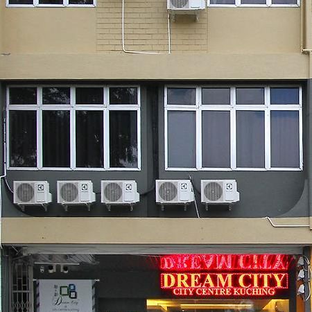 Dream City Kuching Extérieur photo