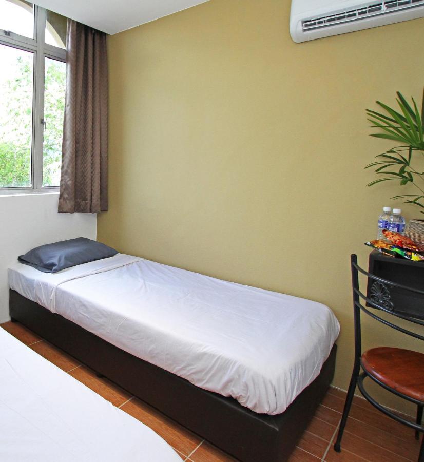 Dream City Kuching Extérieur photo